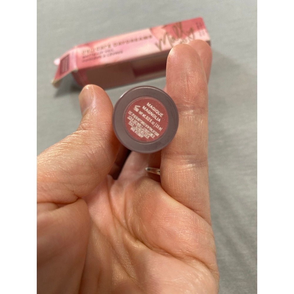 MALLY XO DELICATE DAYDREAMS MATTE LIP VEIL MAGIQUE MAGNOLIA Liquid Lipstick - Picture 3 of 3